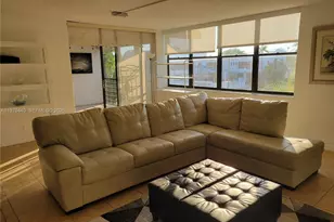 20381 NE 30th Ave, Aventura, FL 33180 - Photo 5