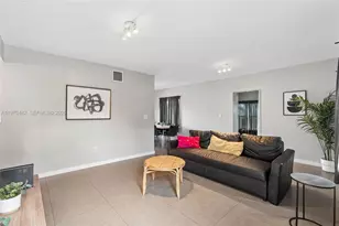 435 NE 69th St, Miami, FL 33138 - Photo 9