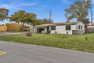 6781 Franklin St, Hollywood, FL 33024 - Photo 7