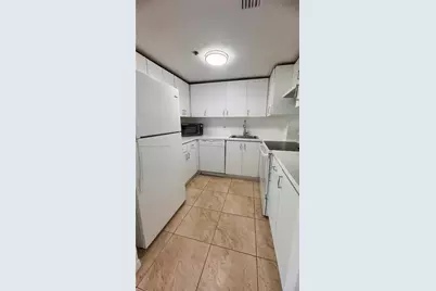 2829 Indian Creek Dr #509, Miami Beach, FL 33140 - Photo 7