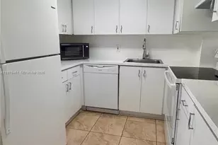 2829 Indian Creek Dr, Miami Beach, FL 33140 - Photo 7