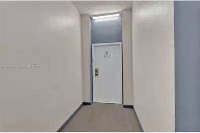 7400 W 20th Ave #402, Hialeah, FL 33016 - Photo 11