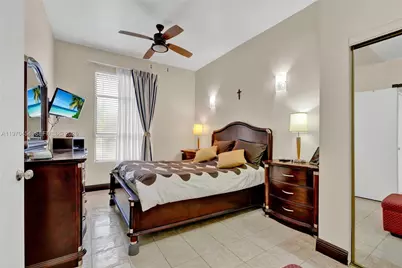 7400 W 20th Ave #402, Hialeah, FL 33016 - Photo 13