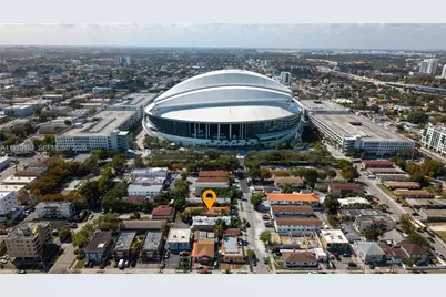 1330 NW 5th St #5, Miami, FL 33125 - Photo 3