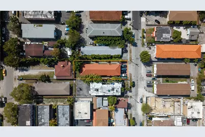 1330 NW 5th St #5, Miami, FL 33125 - Photo 9