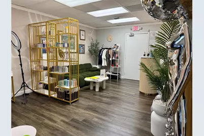 1250 E Hallandale Beach Boulevard, Hallandale Beach, FL 33009 - Photo 17