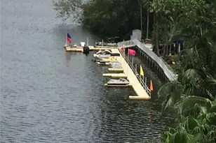 5077 NW 7th St, Miami, FL 33126 - Photo 15