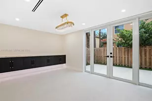 8511 NW 141st Terrace, Miami Lakes, FL 33016 - Photo 7