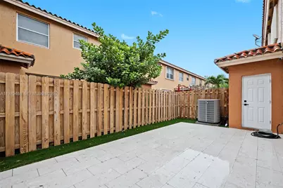 8511 NW 141st Ter #405, Miami Lakes, FL 33016 - Photo 23