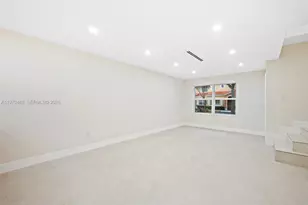 8511 NW 141st Terrace, Miami Lakes, FL 33016 - Photo 5