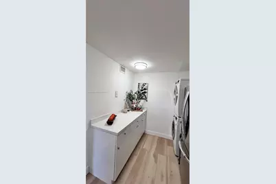 10303 Sunrise Lakes Blvd #211, Sunrise, FL 33322 - Photo 5