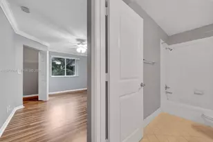 2590 Cordoba Bend, Weston, FL 33327 - Photo 21