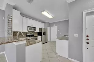 2590 Cordoba Bend, Weston, FL 33327 - Photo 7