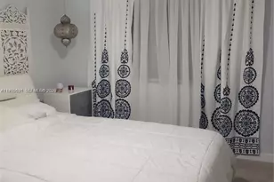 8031 NW 8th St, Miami, FL 33126 - Photo 9