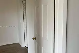 3470 Foxcroft Rd, Miramar, FL 33025 - Photo 11