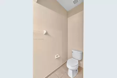 3236 NW 31st Ter, Oakland Park, FL 33309 - Photo 11