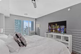 60 SW 13th St, Miami, FL 33130 - Photo 11