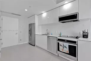 60 SW 13th St, Miami, FL 33130 - Photo 7