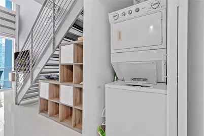 60 SW 13th St #2204, Miami, FL 33130 - Photo 9