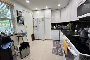 1351 NE 191st St, Miami, FL 33179 - Photo 21