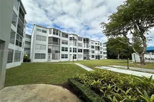 1351 NE 191st St, Miami, FL 33179 - Photo 3