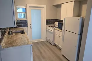 9200 E Bay Harbor Dr, Bay Harbor Islands, FL 33154 - Photo 5