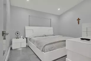 17032 NW 63rd Pl, Hialeah, FL 33015 - Photo 7