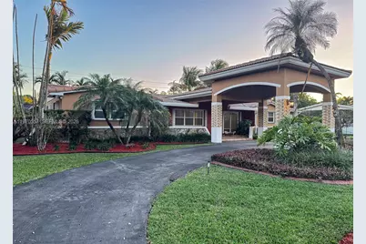 7900 SW 143rd St, Palmetto Bay, FL 33158 - Photo 3