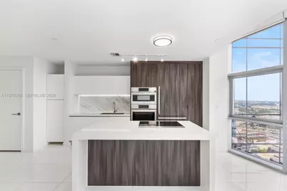 851 NE 1st Ave #3202, Miami, FL 33132 - Photo 3