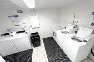 19390 Collins Ave, Sunny Isles Beach, FL 33160 - Photo 17