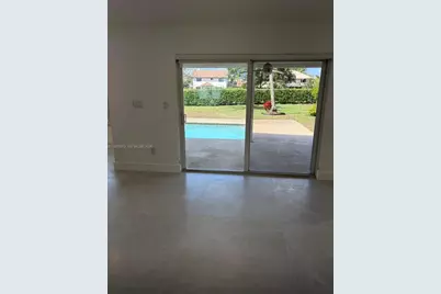 801 Amherst Ave, Davie, FL 33325 - Photo 3