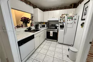 12035 SW 14th St, Miami, FL 33184 - Photo 3