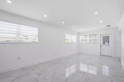 5521 SW 104th Ave, Miami, FL 33165 - Photo 11