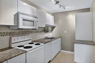 8620 NE 2nd Ave, El Portal, FL 33138 - Photo 15