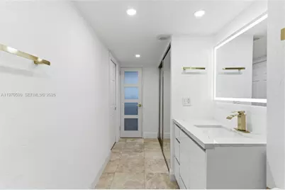 5701 Collins Ave #310, Miami Beach, FL 33140 - Photo 19