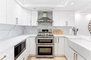 5701 Collins Ave, Miami Beach, FL 33140 - Photo 5