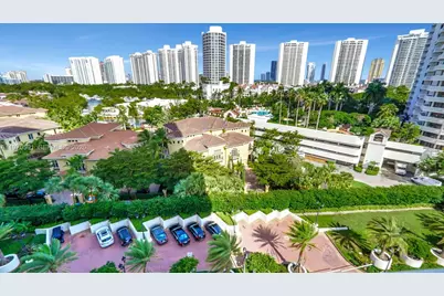 1000 E Island Blvd #1004, Aventura, FL 33160 - Photo 15