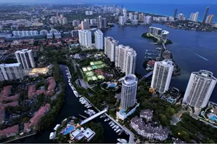 1000 E Island Blvd, Aventura, FL 33160 - Photo 77