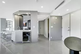 1000 E Island Blvd, Aventura, FL 33160 - Photo 23