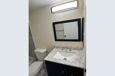 560 S Park Rd #36-7, Hollywood, FL 33021 - Photo 9