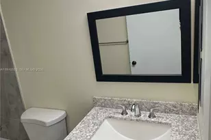 560 S Park Rd, Hollywood, FL 33021 - Photo 9