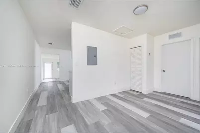 2433 NW 97th St, Miami, FL 33147 - Photo 19