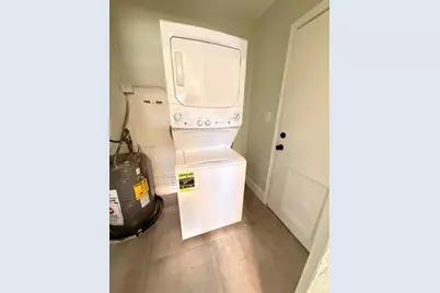 4021 SW 27th St, West Park, FL 33023 - Photo 11