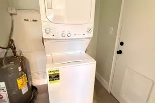 4021 SW 27th St, West Park, FL 33023 - Photo 11