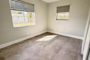 4021 SW 27th St, West Park, FL 33023 - Photo 9