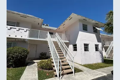7426 SW 82 St #D222, Miami, FL 33143 - Photo 1