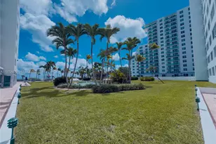 5005 Collins Ave, Miami Beach, FL 33140 - Photo 31