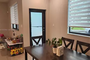 4745 NW 84th Ct, Doral, FL 33166 - Photo 11