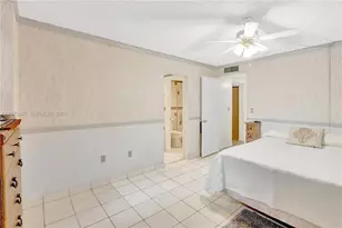 10525 SW 112th Ave, Miami, FL 33176 - Photo 9