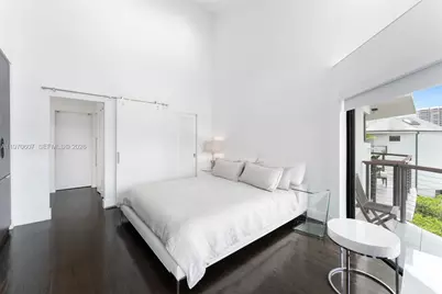 3560 W Fairview St, Miami, FL 33133 - Photo 21